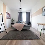 Apartmán Fullhouse - - R85 - Parking - 3 Beds - Nespresso *
