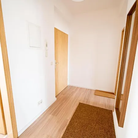 Fullhouse - - R85 - Parking - 3 Beds - Nespresso * Zwickau