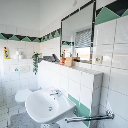 Апартаменты Fullhouse - - R85 - Parking - 3 Beds - Nespresso Цвиккау