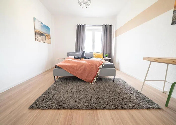 Fullhouse - - R85 - Parking - 3 Beds - Nespresso Daire Zwickau